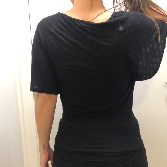 Black Volcom too - Picture 2 of 9
